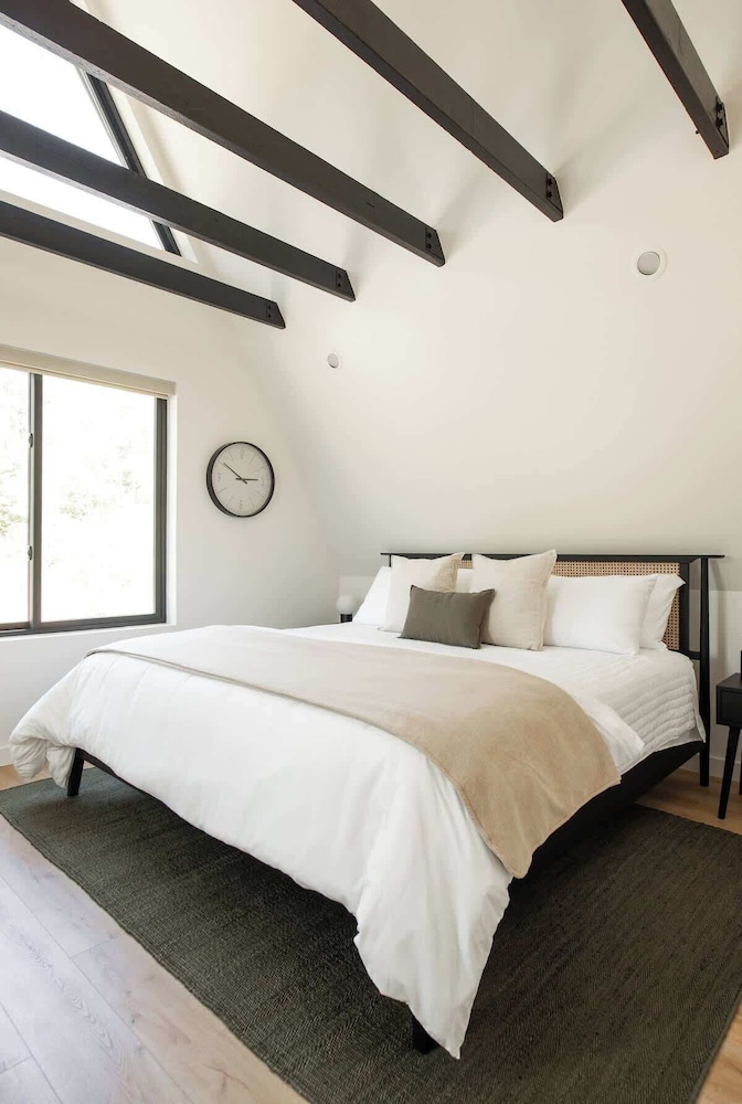 Afton Peak in Faber With 5 Bedrooms and 3 5 Bathrooms
