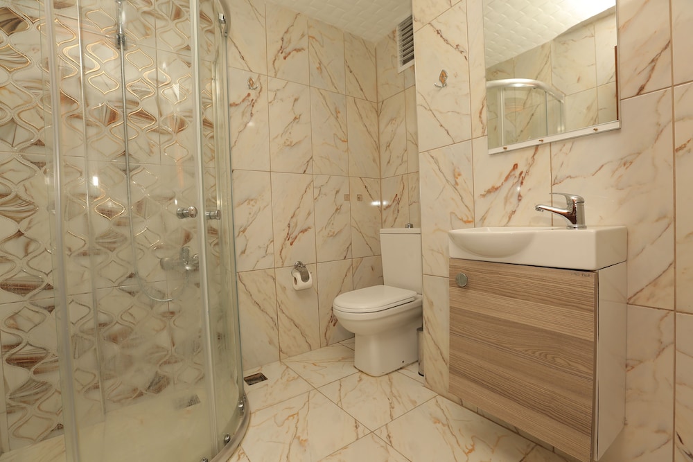 Guven Suite House