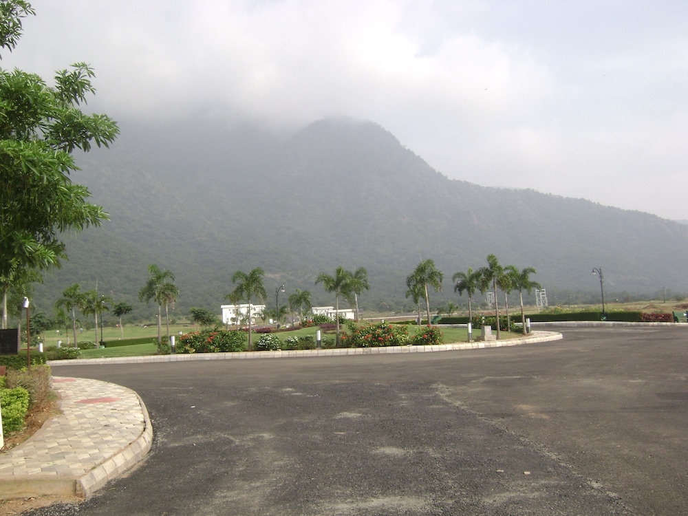 BAHRI BEAUTIFUL COUNTRY