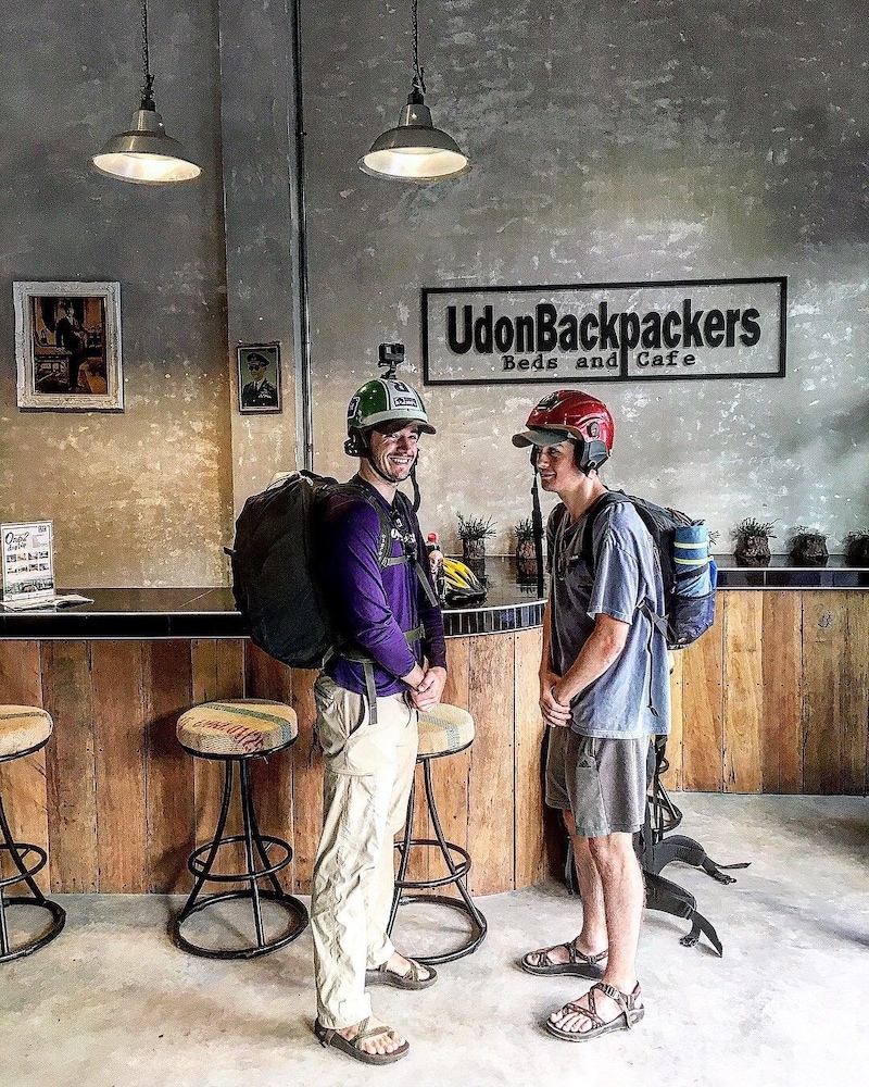 UdonBackpackers Beds and Cafe