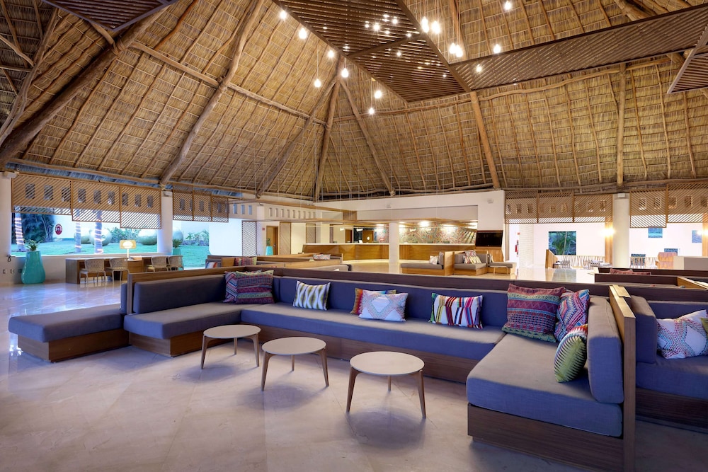 Grand Palladium Vallarta Resort  Spa - All Inclusive - Property Image 8