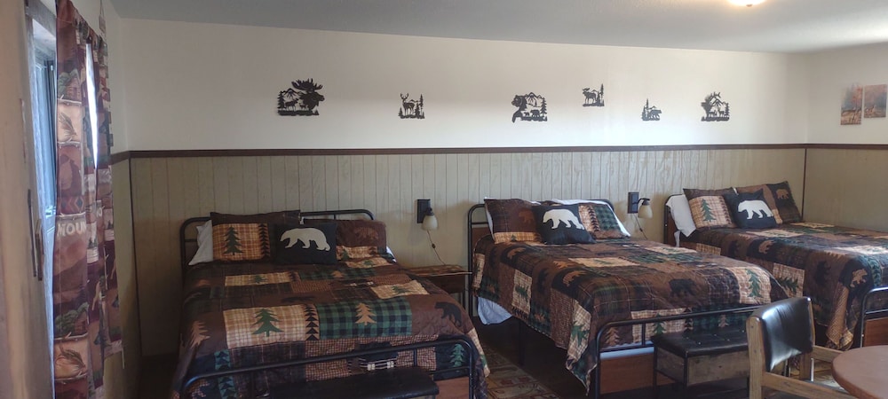 The Lodge at Ute Lake aka Yucca Motel and Cabins