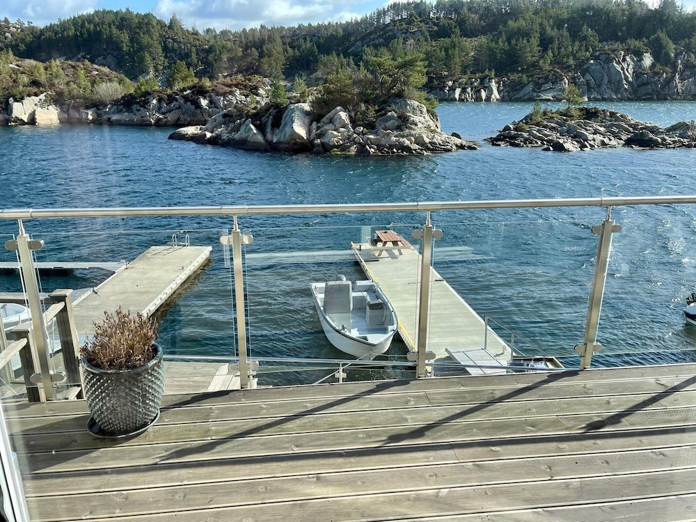 7 Person Holiday Home in Urangsvag view 5