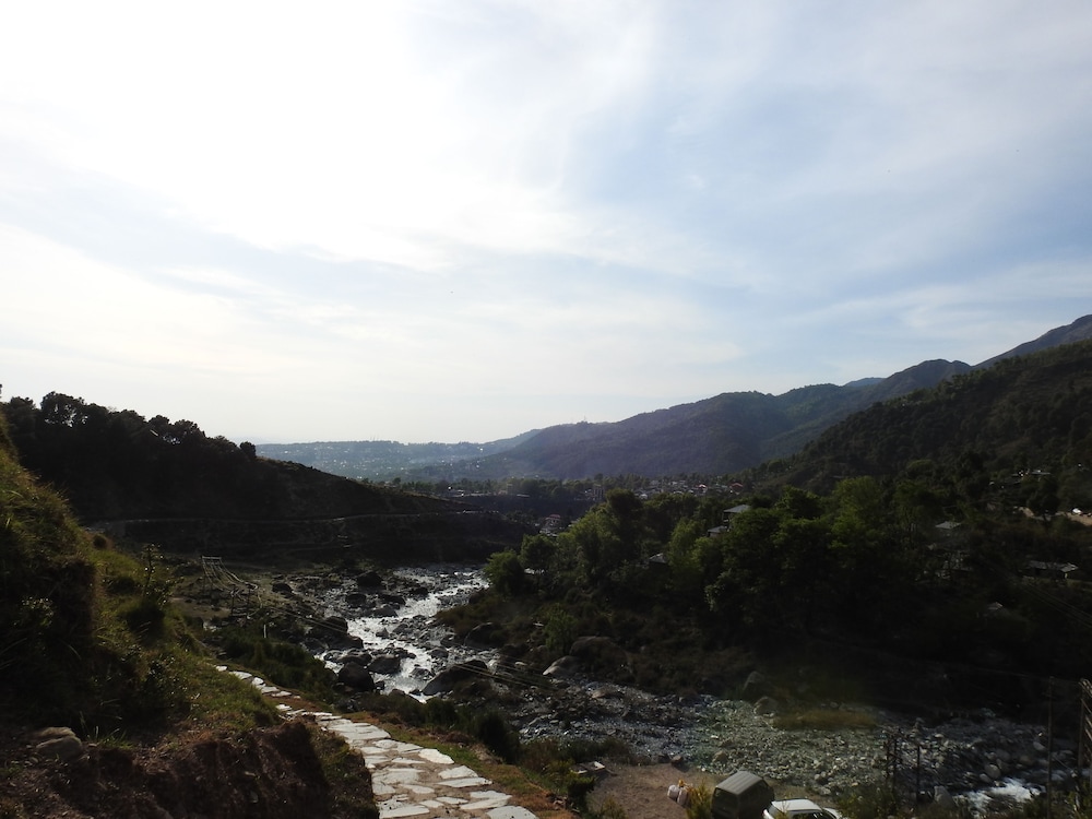 Camp Dharamshala - Luxury with peace