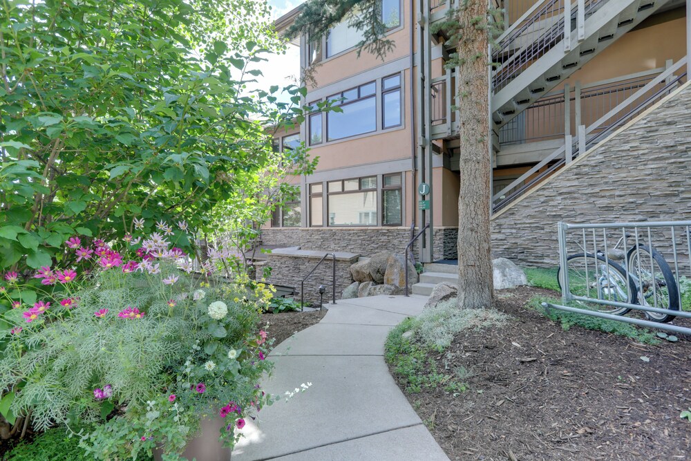 Hotel Snowmass Village Retreat Close to Slopes & Trails! - Image 1