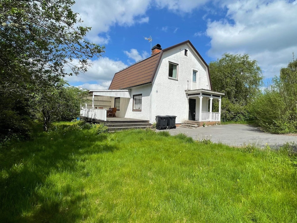 Holiday Home in Ruda With Terrace