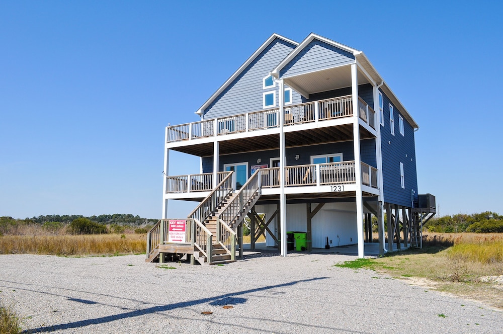 Family Tides by Topsail Realty