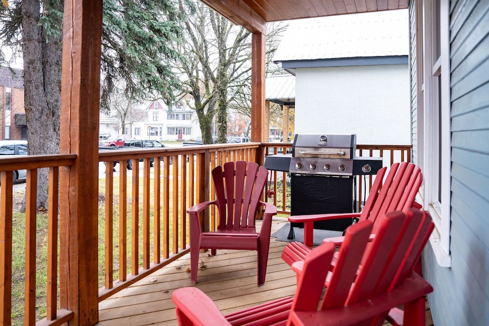 509 Mackenzie by Revelstoke Vacations
