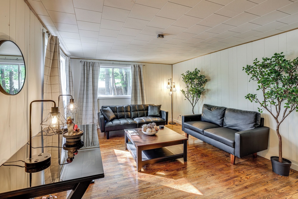 Tranquil Home in Dtwn Baldwin: Fish, Hike & Golf!
