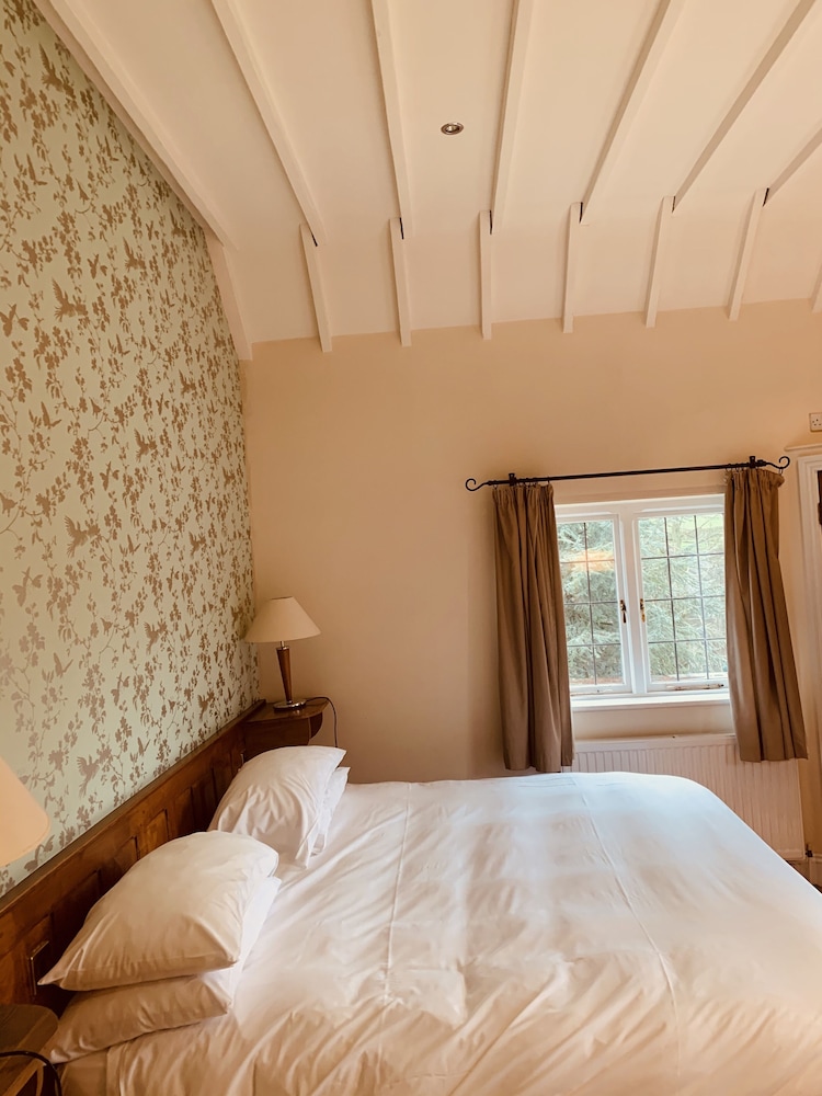 Shepton Mallet Vacations - The Thatched Cottage Inn - Property Image 38