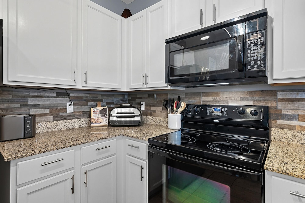 Palms Resort #2307 JR 2BR