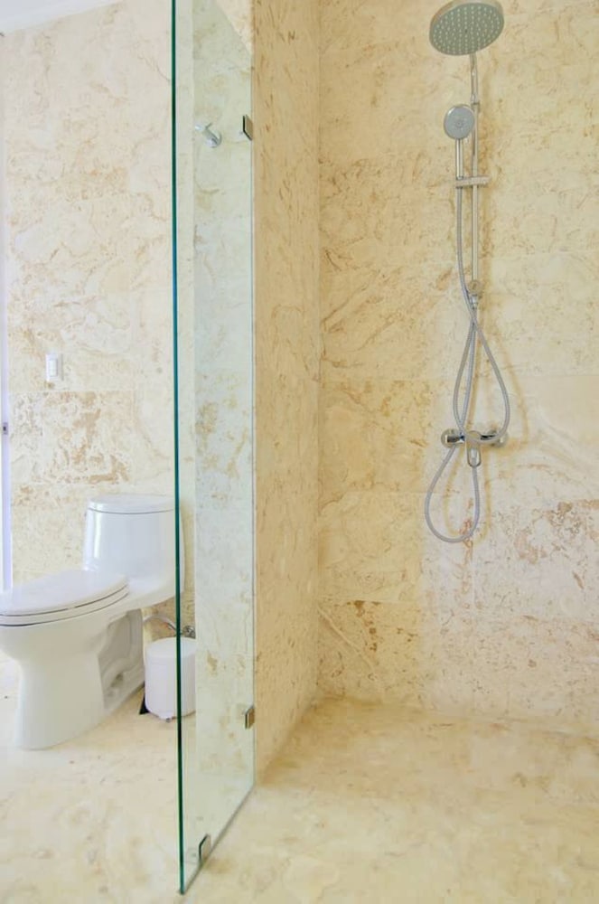 Villa Alta Gracia w Private Pool Designer Decor