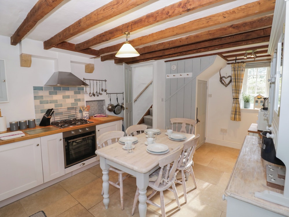 Jackdaw Cottage