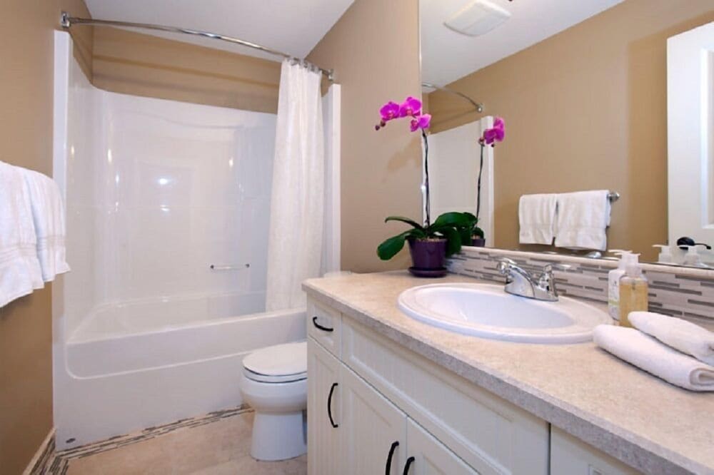 Vernon Vacations - OKeefe's Landing Bed  Breakfast - Property Image 30