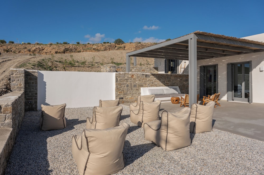 AVERA VILLAS