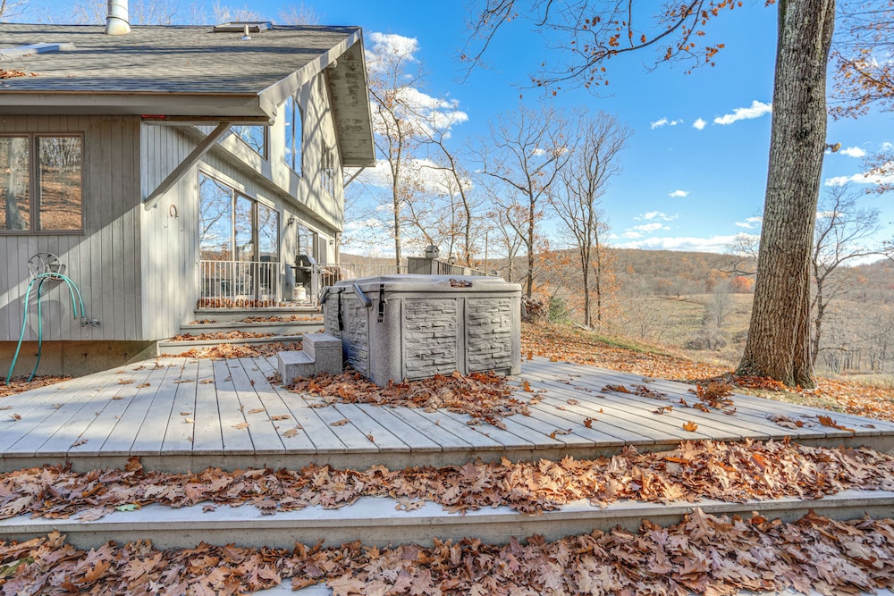 Hot Tub & Mtn Views: Hillsdale Gem Near Hiking view 3