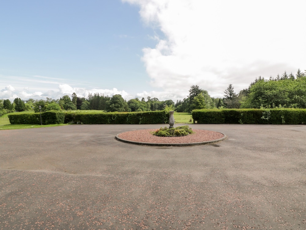 Auchentroig House