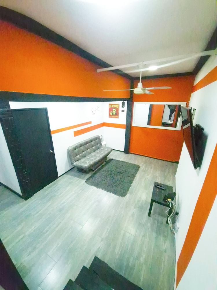 PROMO 18 BDRM Building, Pool+ 5Jacuzzis at Poblado