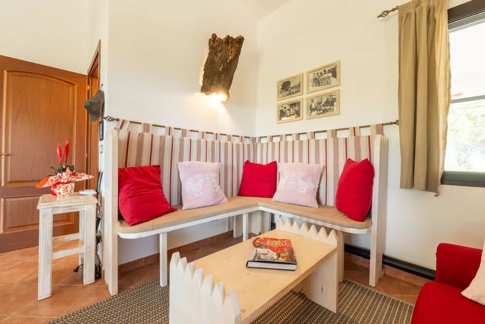 Lovely Cottage With Garden Near Orosei
