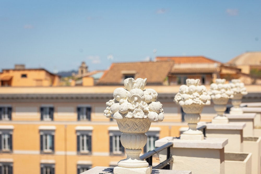 Rental in Rome Ceaser Penthouse