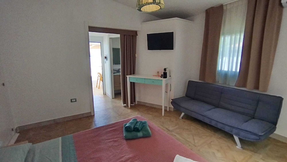 Little House With Garden in Otranto - Baia dei Turchi - pet Friendly