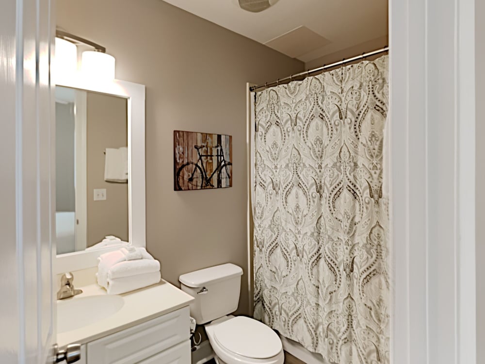 Regency Isle by Southern Vacation Rentals
