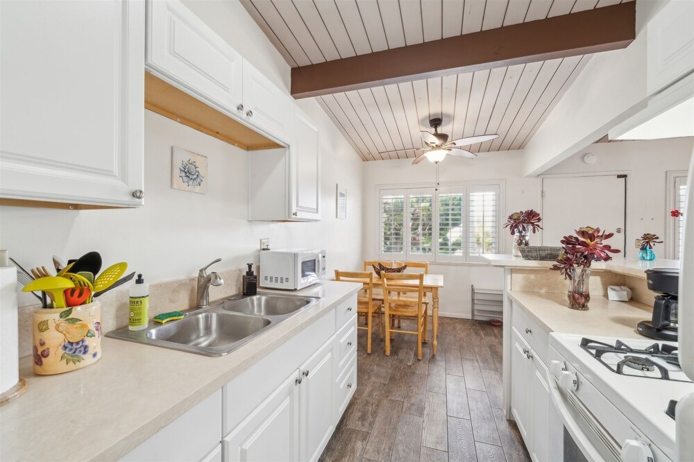 Beautiful 1 Bed Beach Condo #224 1 Bedroom Condo by Sunset Shores Condominiums