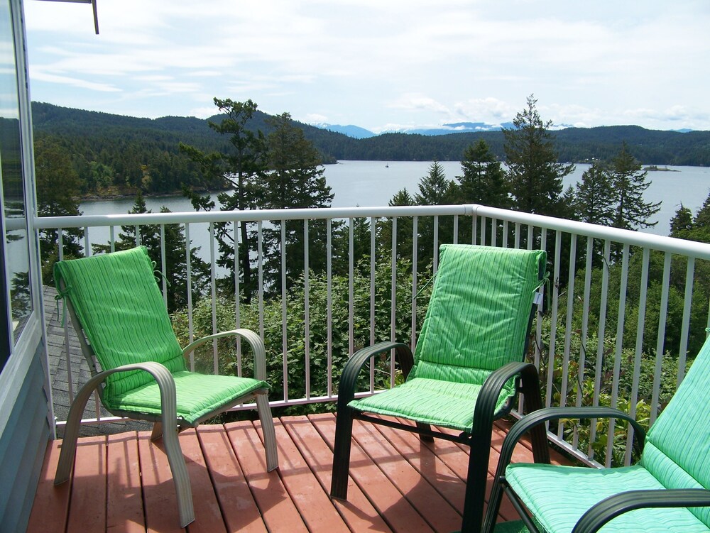 Moonlit Cove B&B