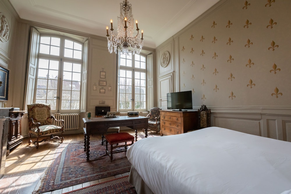 Bourges Vacations - Hotel de Panette - Chambres historiques - Property Image 21