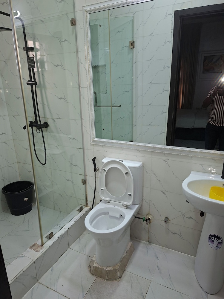 FLAT B2 christue apartment estate