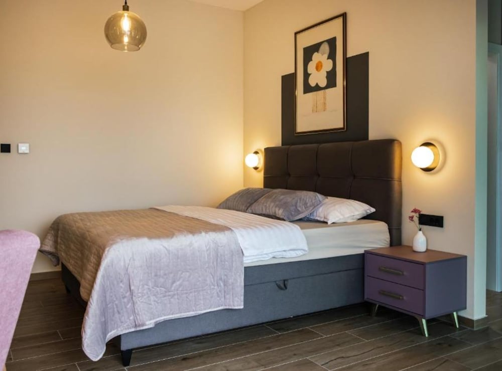 Luxury Villa Lara with Heated Pool, Hot-Tub and Sauna
