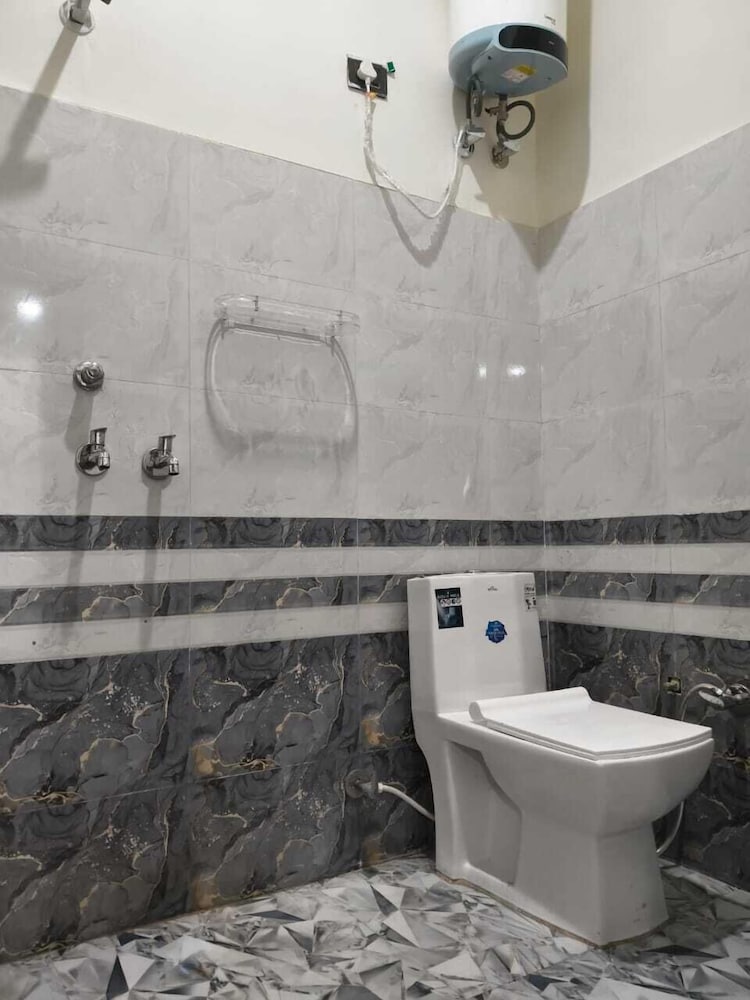 Krishna Residency By Vrindavan Stays