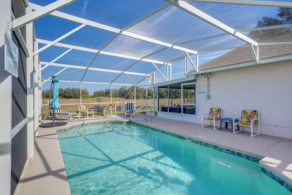 6 Mi to Disney World: Home w/ Large Yard!