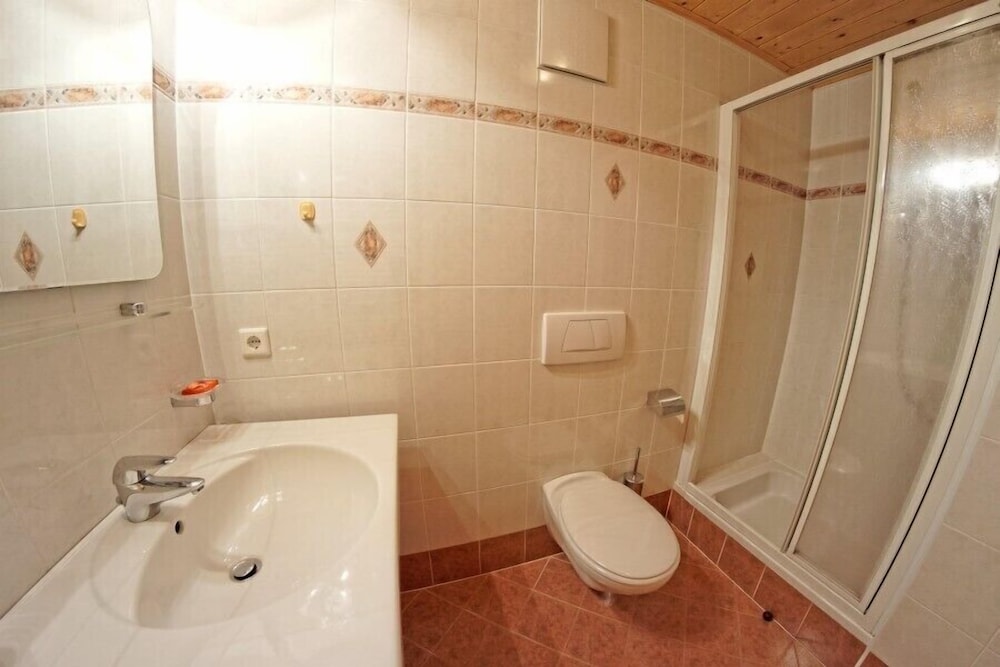 Photo 28
