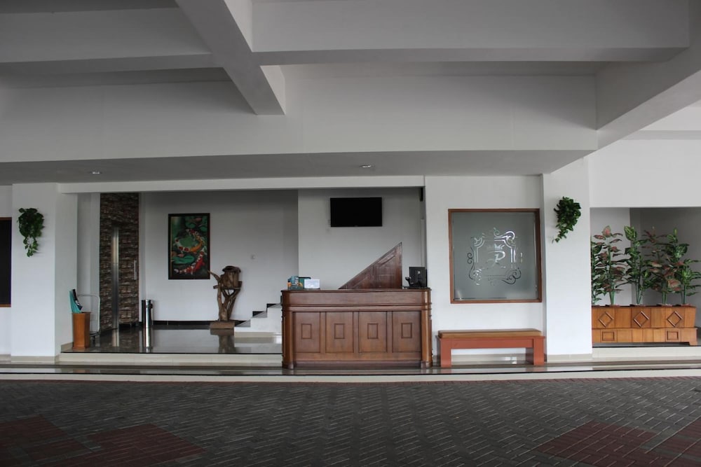 Ratu Homestay Malang view 5