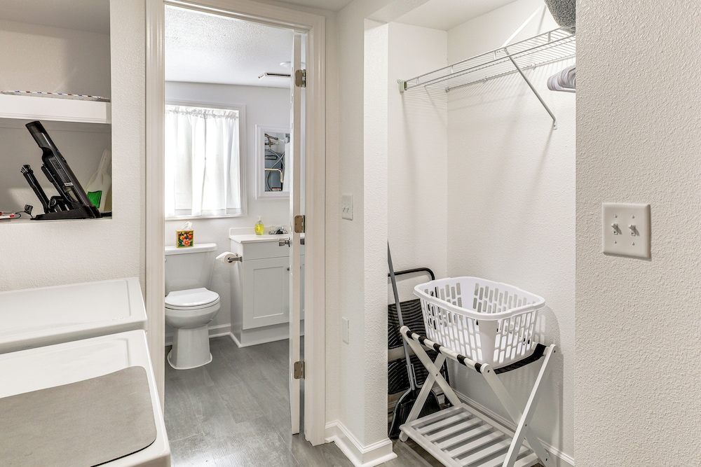 < 1 Mi to Enmu: Pet-friendly Home in Portales!
