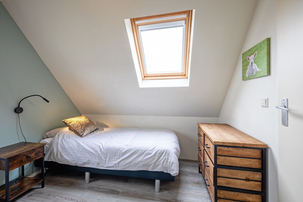 2 Cosy Homes With Wellness Garden