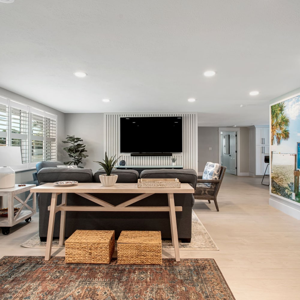 Sarasota Resort-like Living Near Siesta Key For 10