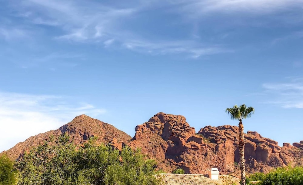 Bella Lincoln Estate Signature Vacation Rentals