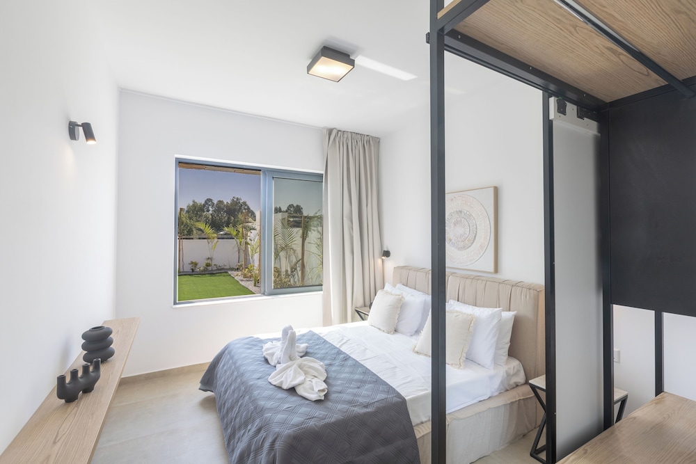 Ayia Napa Orea Villa OR2