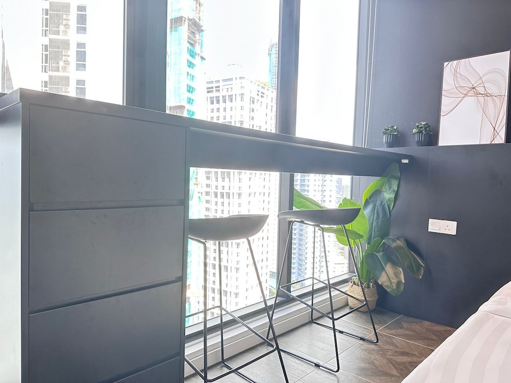 Scarletz Suites KLCC by Purple Orchid
