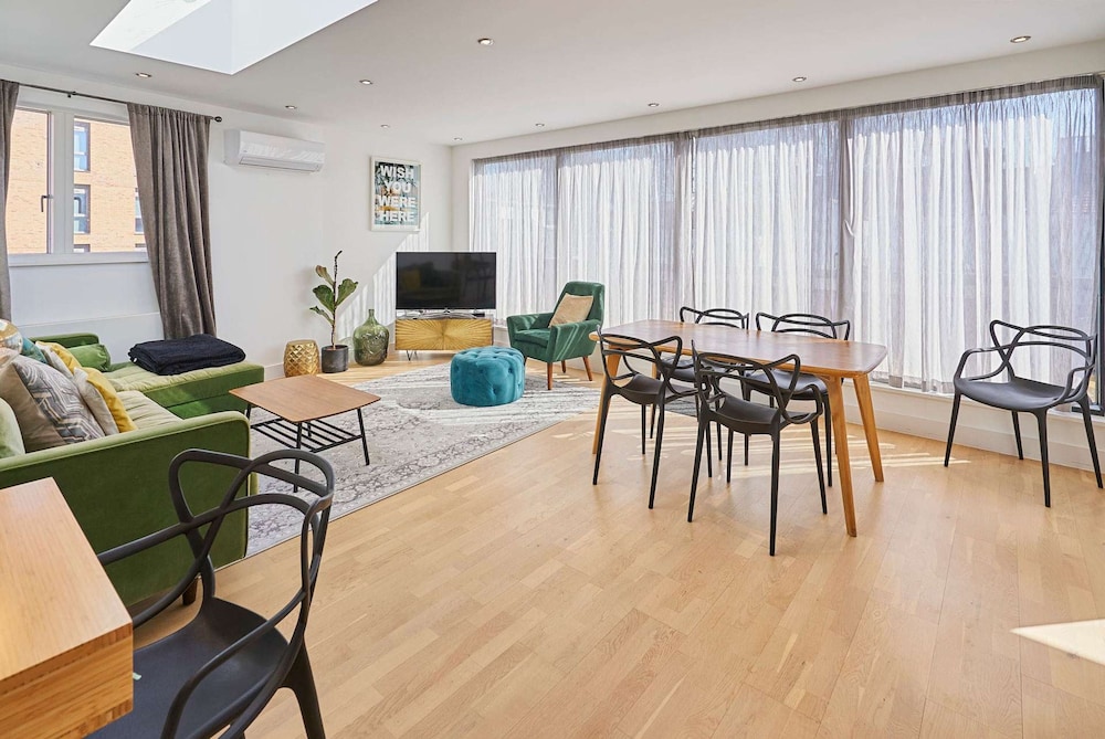 Host Stay Palm Penthouse