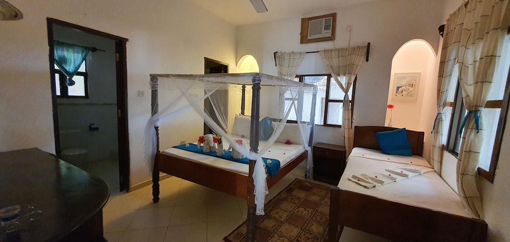 Mbv Hotel Annex Family Rooms view 5