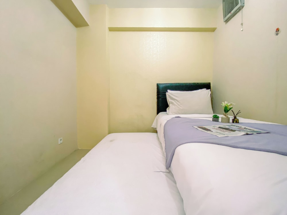 2Br Space Near Mall At Bassura City Apartment