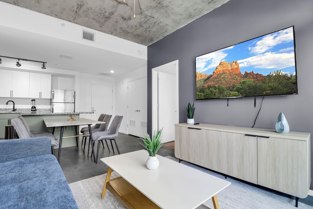 Phoenix Urban Luxury Escape