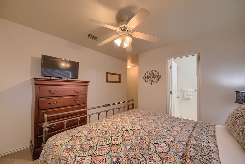 Ww D101 2 Bedroom Condo