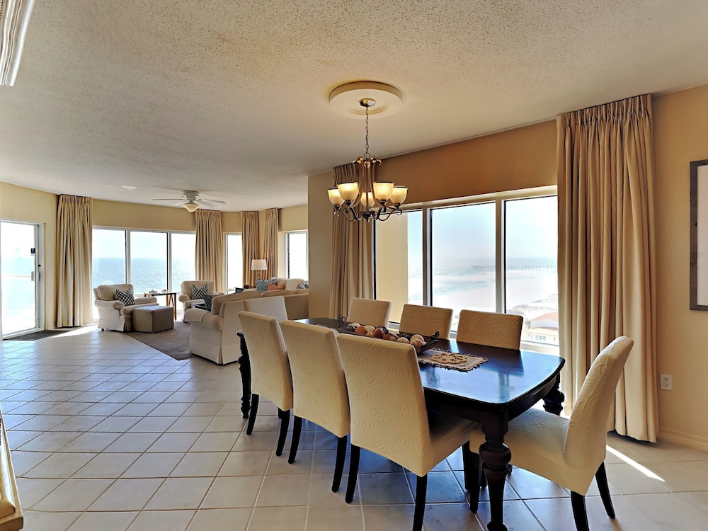 Emerald Isle #1108 by Southern Vacation Rentals