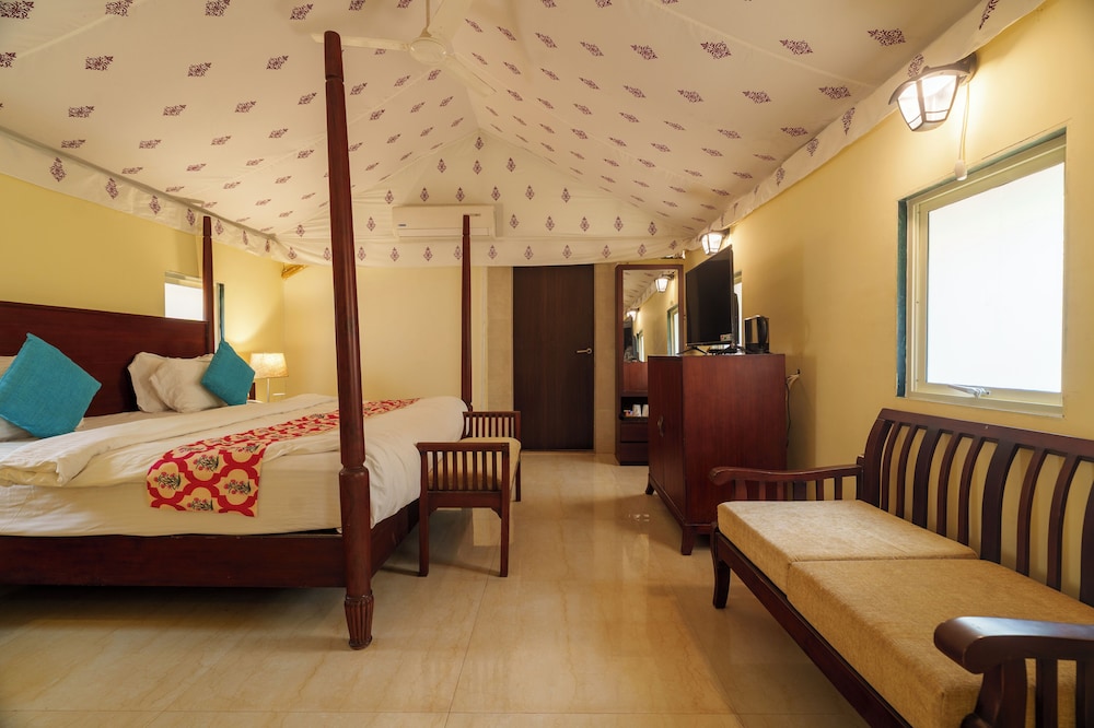 Alaya Stays Nehamrit Glamping Cottage