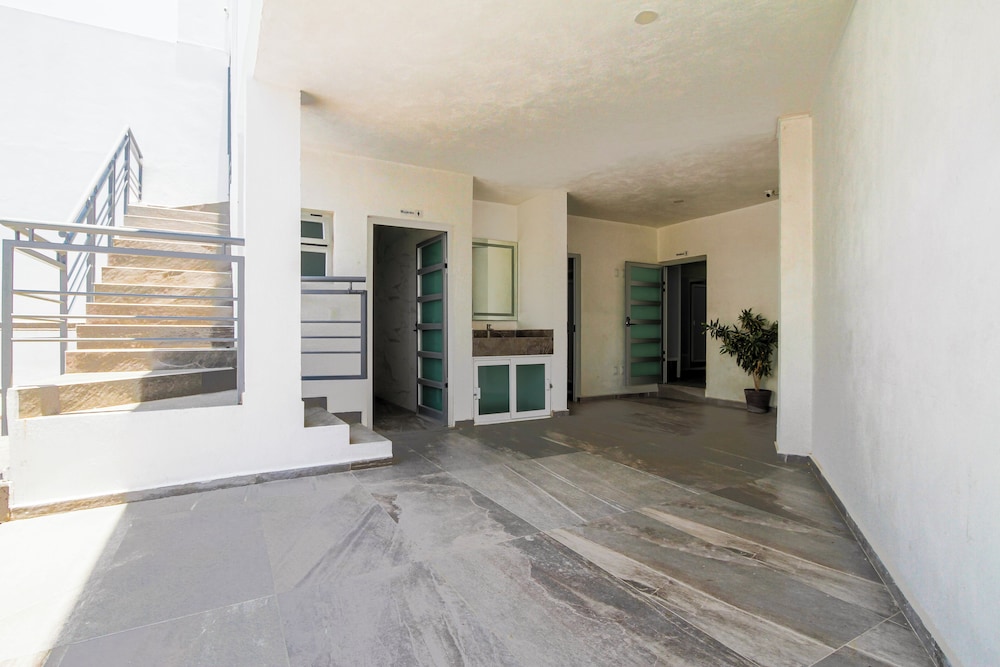 House with Terrace & Pool in Coyula