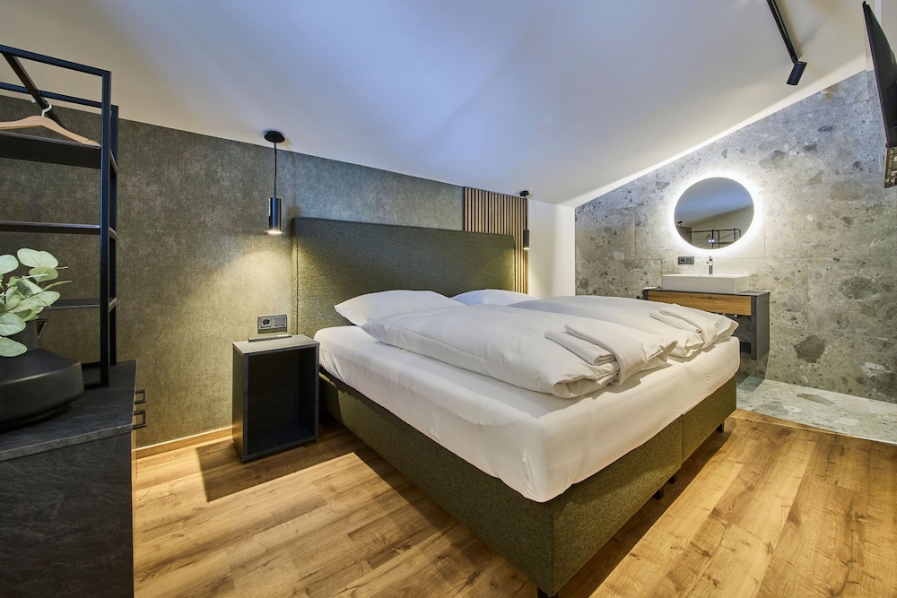 MiLa Apartments